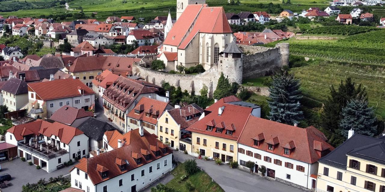 Pension Gastehaus Heller Weissenkirchen in der Wachau Bagian luar foto