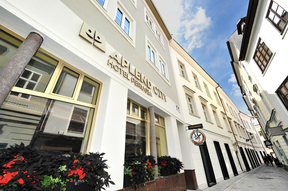 Pension Gastehaus Heller Weissenkirchen in der Wachau Bagian luar foto